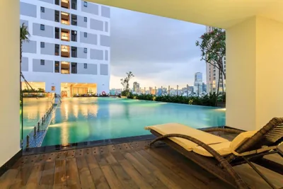 Rivergate Residence Central - Infinity swimming pool – Fotos 4